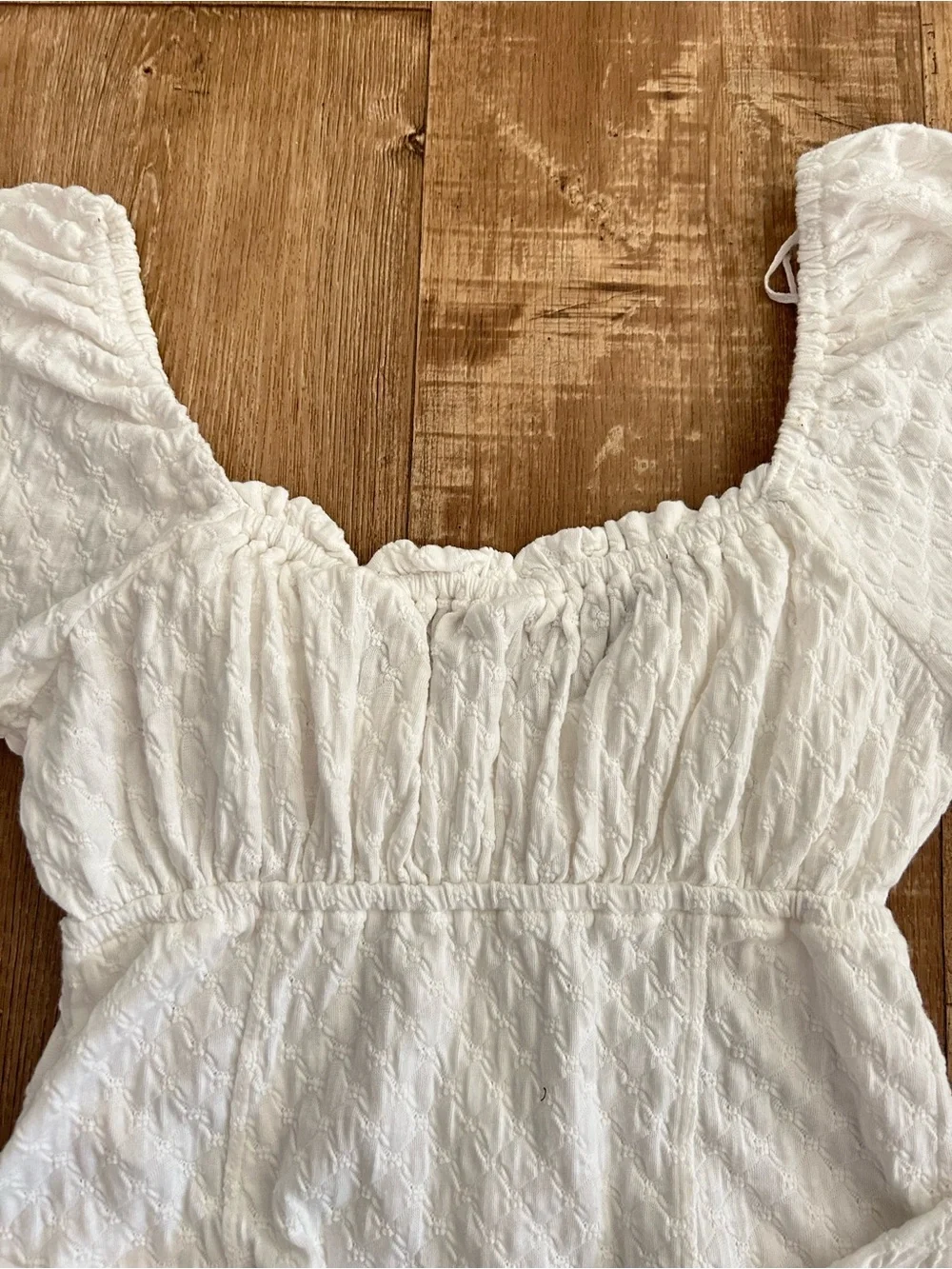 Free People Ladybug Milkmaid White Textured Long-Sleeve Crop Top - Large